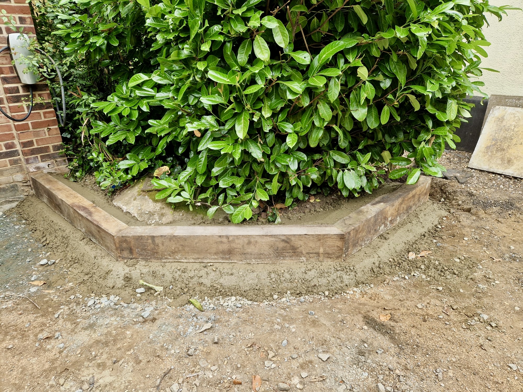 Sleeper border bedded in mortar